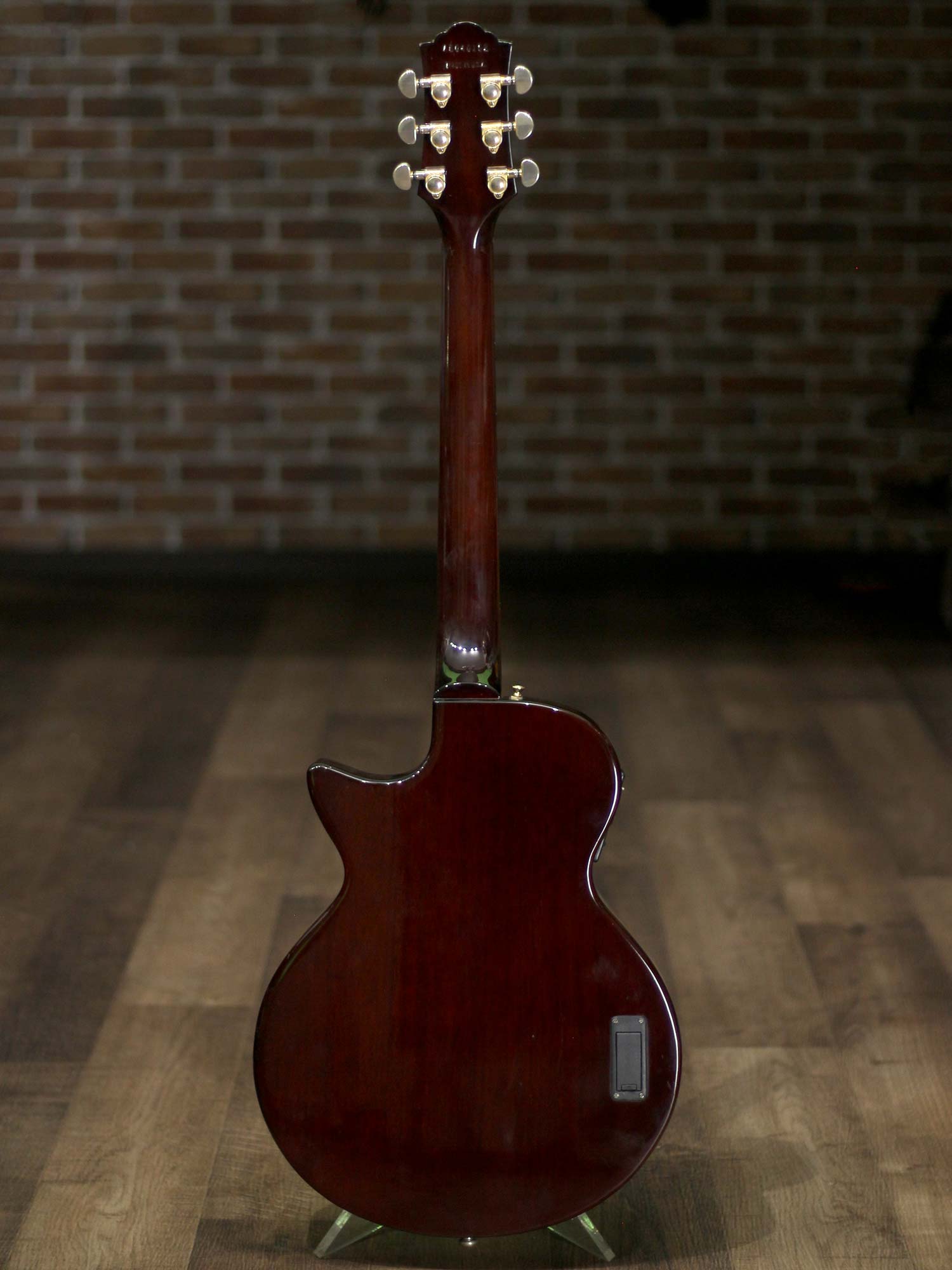 Guild Songbird Natural
